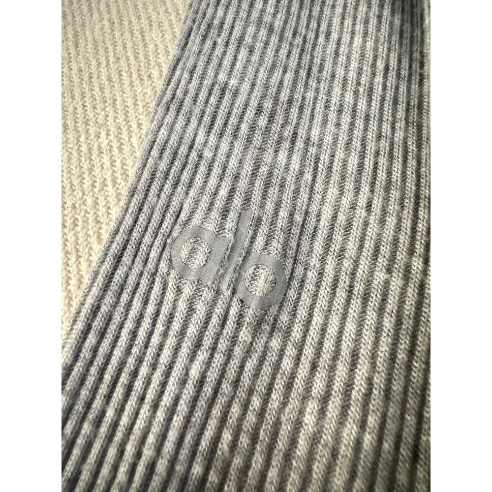 Alo Yoga Dolman Ribbed Knit Jogger Heather Grey Modal Lounge Pants Size Small - Picture 6 of 8